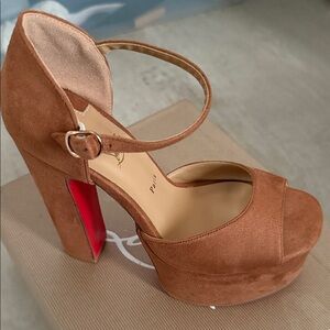 CHRISTIAN LOUBOUTIN SANDALOO